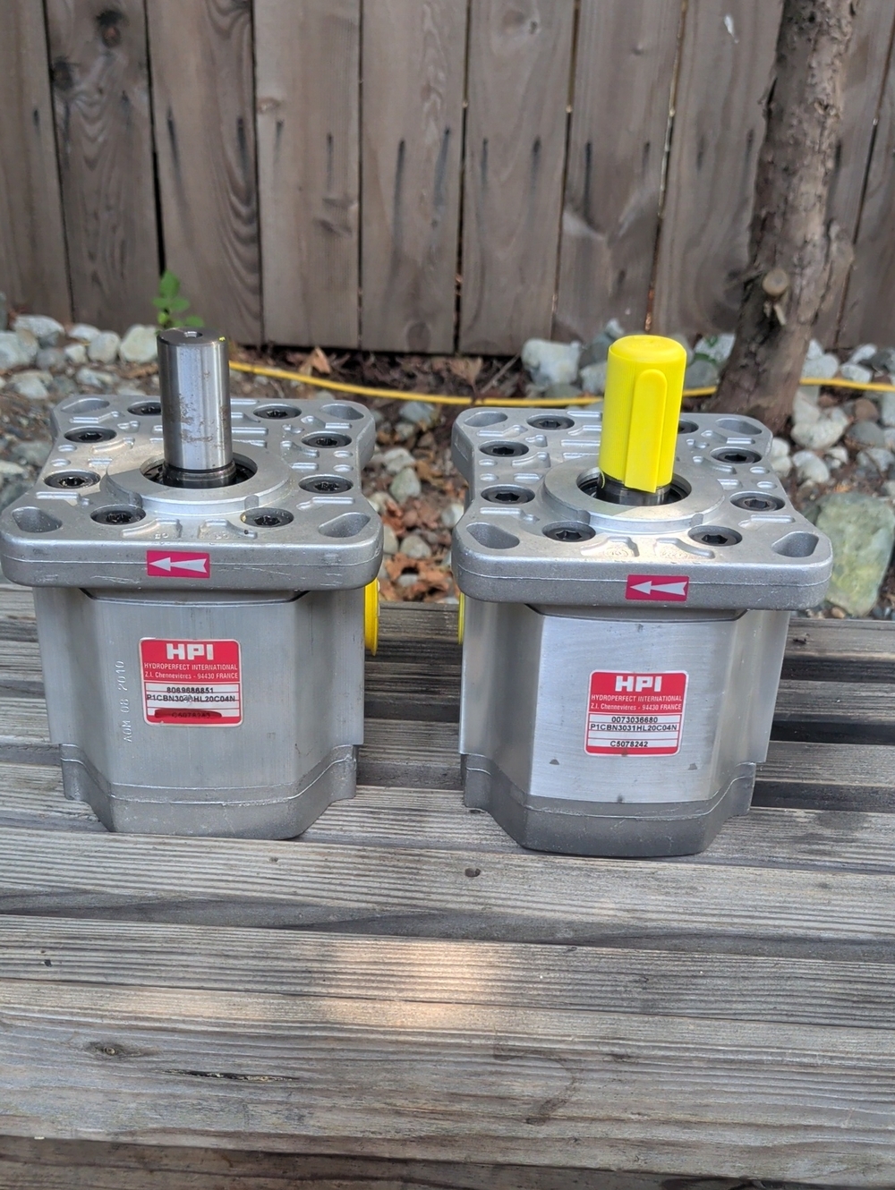 HP Silver Hydraulic Gear Pumps with Yellow Shaft Caps